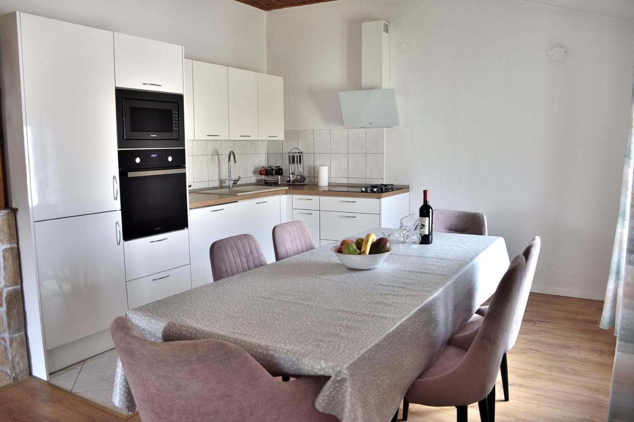 Apartment Leonora Vodice Esterno foto