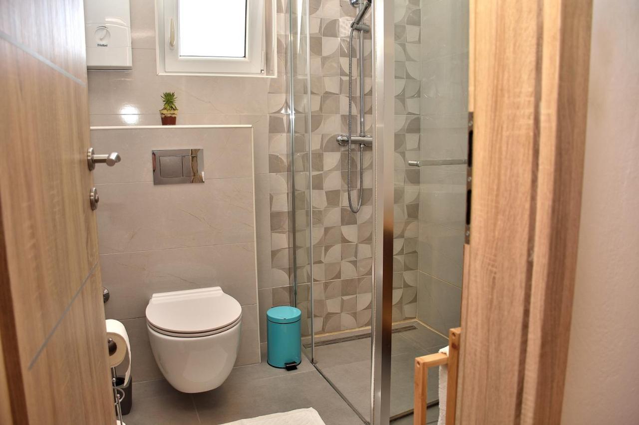 Apartment Leonora Vodice Esterno foto